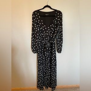 Black & white, polka dot, long sleeve dress! Size 14.